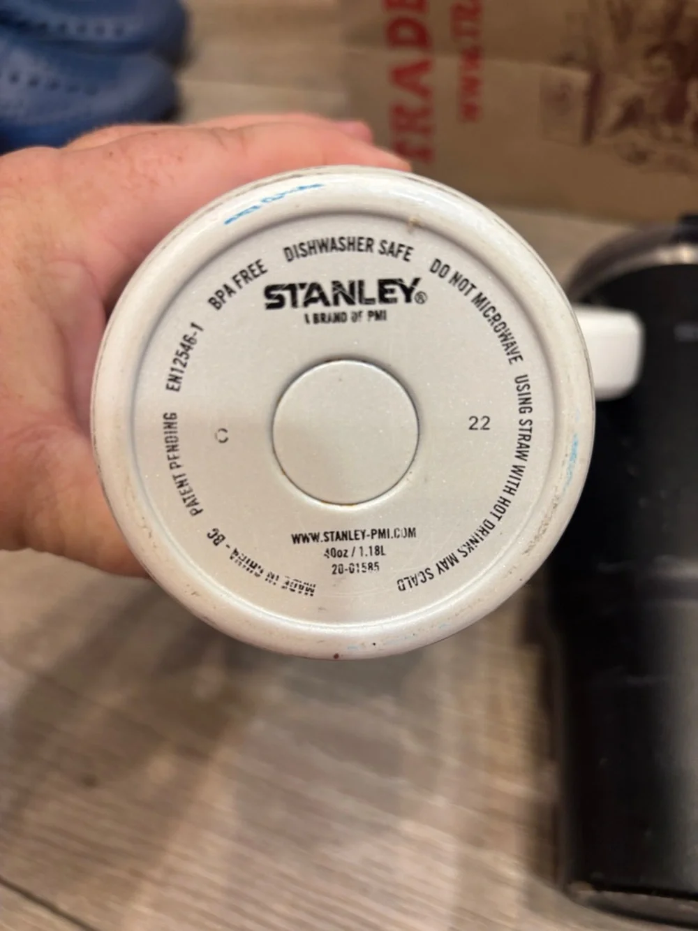 2 Stanley White Confetti & Black Insulated Travel Mugs with Handles - Picture 3 of 8